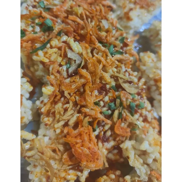 cơm cháy tép hành phi
